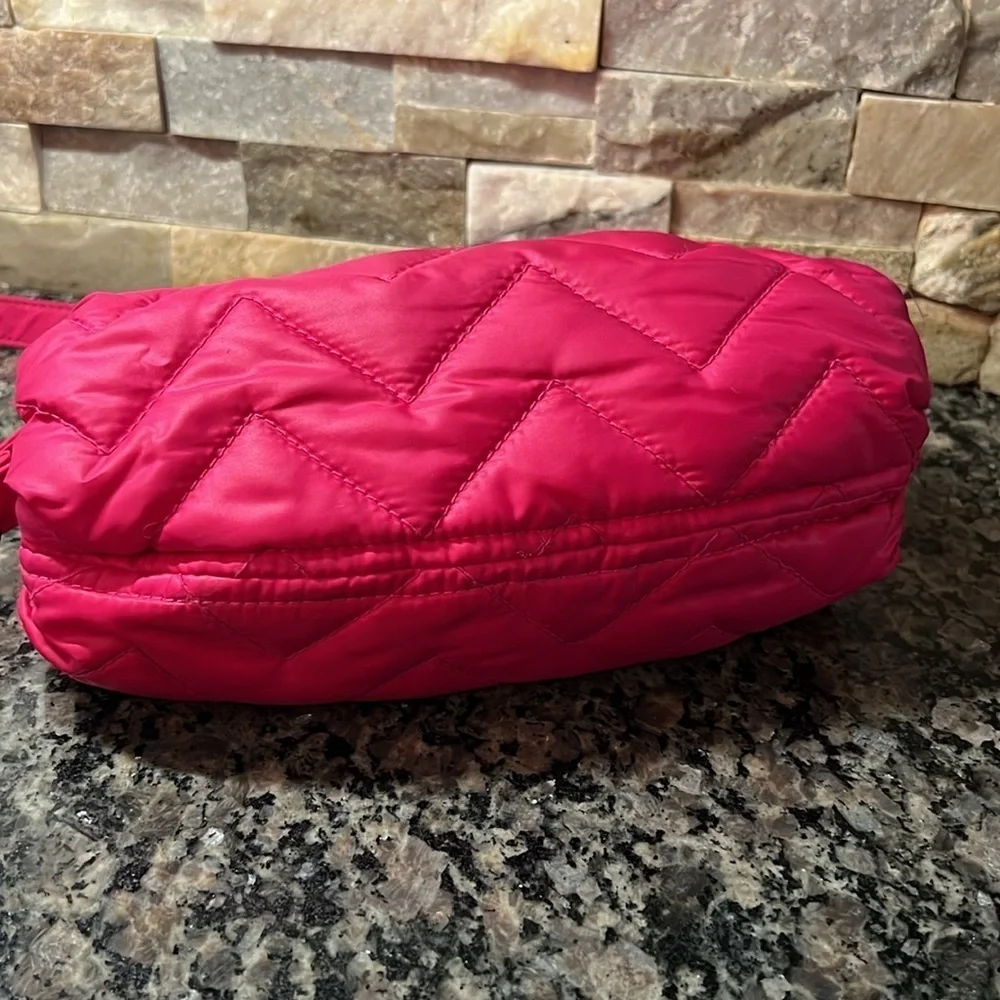 Vera Bradley Pink Nylon Quilted crossbody EUC